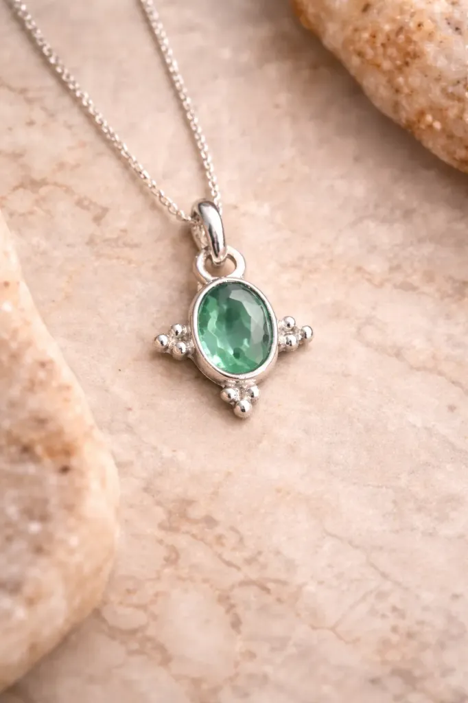 Emerald Bishop 2.0 (Silver Embedded)